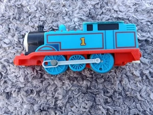 Thomas The Tank Engine Trackmaster:- Thomas (2) Red base Tested Working - Picture 1 of 9