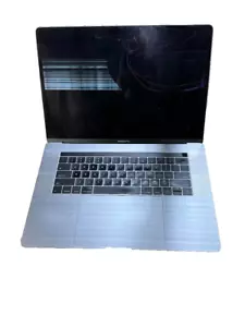 Apple MacBook Pro 15" 2016 A1707 250GB SSD 16GB Ram i7 80% Batt - Display gesprungen - Bild 1 von 6