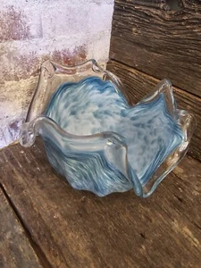 Cuenco de vidrio oscilante vintage de cristal blanco de Murano hecho a mano arte azul brillante - Imagen 1 de 10