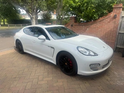 PORSCHE PANAMERA 3.0 V6 PLATINUM EDITION TIP HATCHBACK - Image 1 of 4