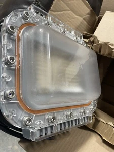 DIALIGHT DUROSITE LED AREA LIGHT 100V -277VAC ALU5BC24DNWNGN 1598 PC 4K 360 CW - Picture 1 of 7