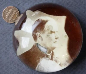 1900s Era Assassinated President William McKinley real photo domed paperweight - - Imagen 1 de 1
