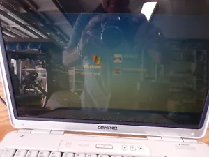 Compaq Presario M2000 - Picture 1 of 5