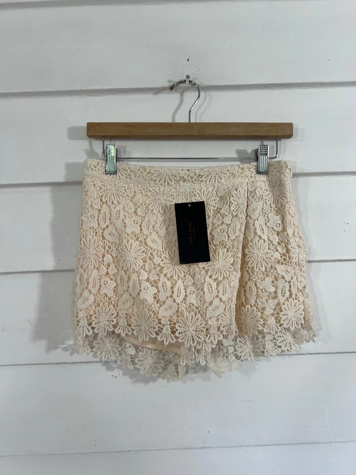 Nuevo con etiquetas Pantalones Cortos Zara de Encaje para Mujer Crema Crochet Floral Skort Talla XS Y383C LEER* Foto 1 de 4