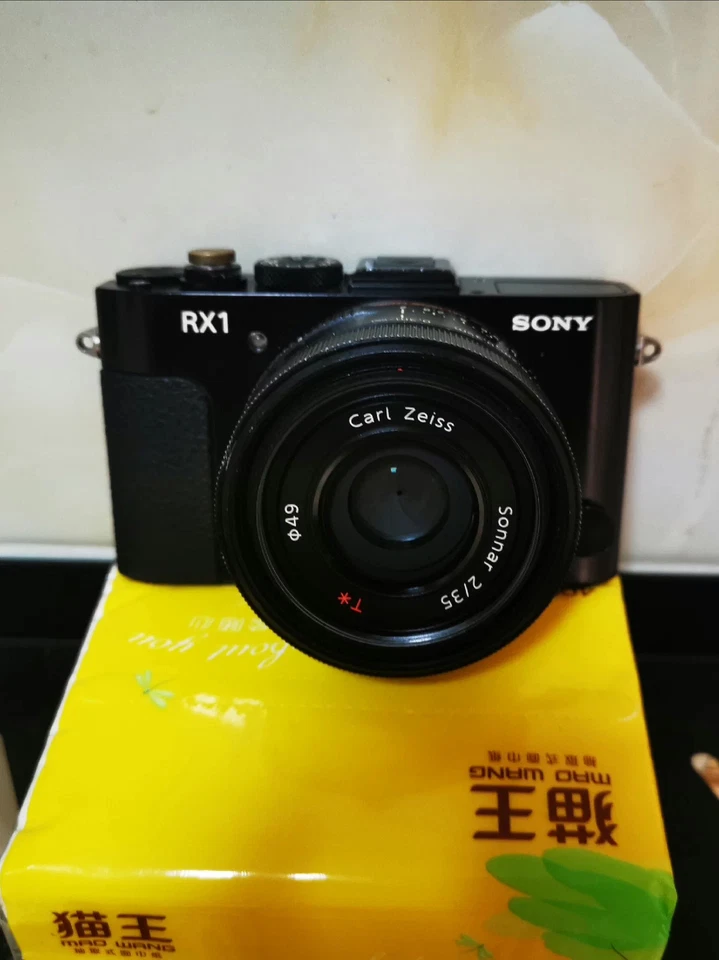 Sony Cyber-shot DSC-RX1 24MP Full Flame 数码相机 黑色 — 第 1/4 张图片
