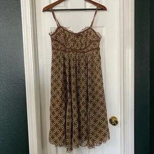 Nuevo con etiquetas Vestido Marrón y Blanco Círculos Seda Gasa Talla 6 INC International Concepts - Imagen 1 de 4