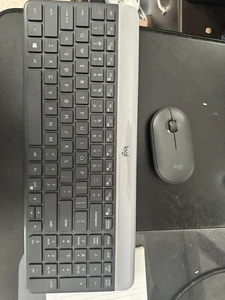Logitech MK470 Slim Wireless Keyboard and Mouse Combo Modern Compact Layout - Picture 1 of 7
