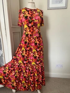 SAINT & SOFIA Short sleeve, Stretch Jersey, Tiered Maxi Dress. Size 12. Multi - Picture 1 of 3
