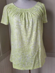 NWT Como Blu Womens Green Printed Short Sleeve Top Size S - Picture 1 of 3