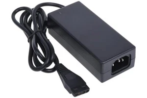 Phobya Zewnętrzny zasilacz 230V na 4Pin Molex 34 Watt z wtyczką Euro/UK - Zdjęcie 1 z 6
