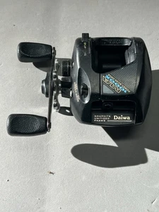 Daiwa MA 1000X Mag Force Graphite Baitcasting Reel - Picture 1 of 8