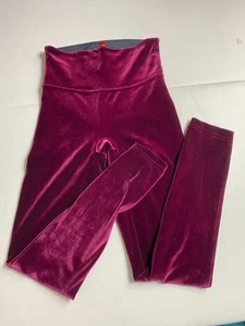 Spanx Velvet Leggings Size Small Burgundy - Picture 1 of 11