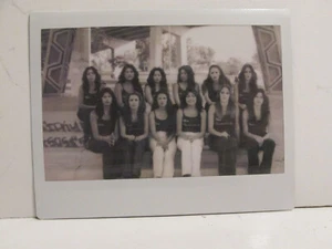 ALTES FUNDFOTO KUNSTFOTO POLAROID CHOLA CHOLO MEXIKANISCH LATINA OSTEN LA - Bild 1 von 4