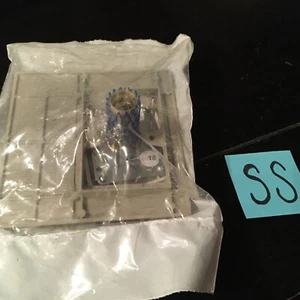 Beacon Medae CONJUNTO ACABADO SALIDA DE VACÍO OEM#: 4107214603 - Imagen 1 de 2