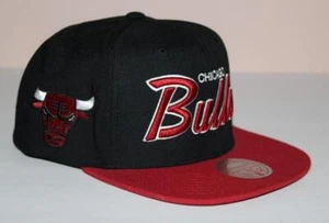 NWT Mitchell & Ness CHICAGO BULLS Snapback Hat Black Cap CLASSIC SCRIPT *3S - Picture 1 of 7