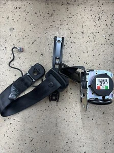 ✅2018 Jaguar XJ XJL X351 Front Right Side Seat Belt Retractor Black PVJ OEM - Picture 1 of 9