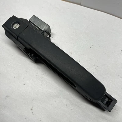 Nissan Frontier 2012-2019 puerta delantera derecha pasajero puerta exterior manija OEM Foto 1 de 4