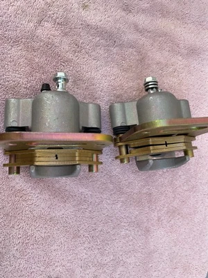 Conjunto de pinça de freio dianteira t para Polaris ATV Big Boss 350L/400L/50... (#12-1) - Imagem 1 de 3