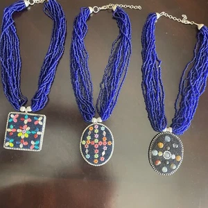 LOTE AL POR MAYOR COLLAR BANJARA ÉTNICO BOHO INDIA CUENTAS AZUL: 22” Juego de 2 - Imagen 1 de 4