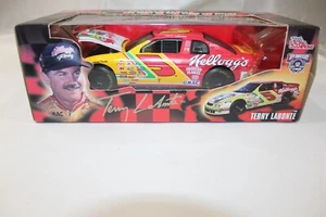 1998 Racing Champions Signature Driver Series 1:24 Diecast NASCAR Labonte 04127 - Picture 1 of 7