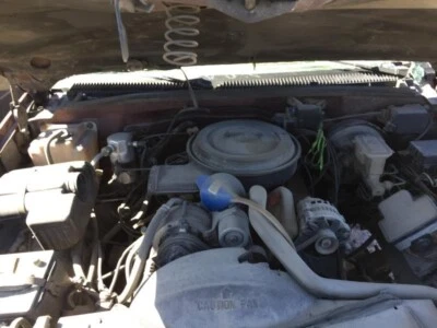 Conjunto de filtro de aire usado se adapta a: Chevrolet Tahoe 1995 sin sistema de inyección de aire con Foto 1 de 4