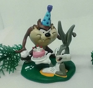 Taz Bugs Bunny 1995 Vintage Birthday Cake Topper Collectible ( Retired ) - Picture 1 of 9