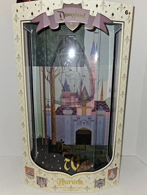 SOLO EN CAJA Y REMITENTE** desde 2025 Muñeca Disney Aurora 70 Aniversario LE Foto 1 de 4