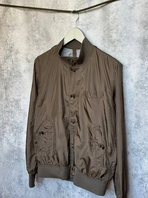 Chaqueta de bombardero Massimo Dutti caqui de nailon forrada con carcasa para hombre talla L Foto 1 de 4
