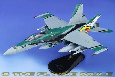 Hobby Master 1:72 F/A-18C Hornet USN VFA-195 Dambusters Chippy Ho Foto 1 de 4