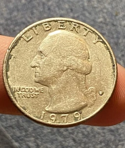 1979 ERROR Washington Quarter Filled D Mint Mark Cracks Along Edge Circulated - Picture 1 of 6