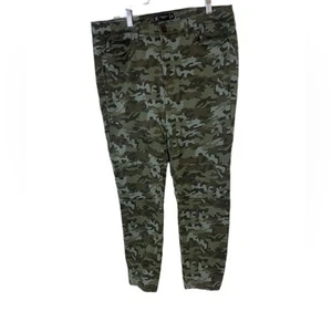 Kardashian Camo Jeans size 16 Premium Denim - Picture 1 of 8