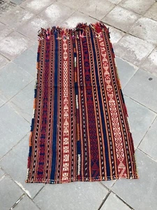 Dekorativer Bestickter Cicim Teppich Fragment Getragen Rug Boho Wohndeko - Bild 1 von 3