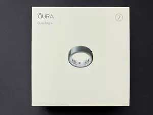 Anello intelligente Oura Ring 4 4a gen. NUOVO SIGILLATO Tracciatore di attività NERO taglia 7 - Foto 1 di 2