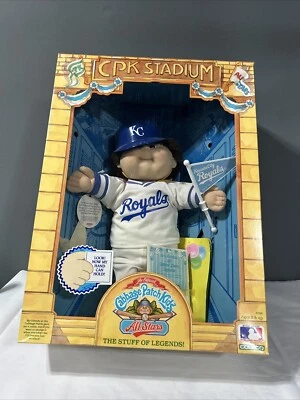 Novo na caixa Cabbage Patch Kid allstar MLB Royals CPK Stadium - caixa não perfeita 8 - Imagem 1 de 4