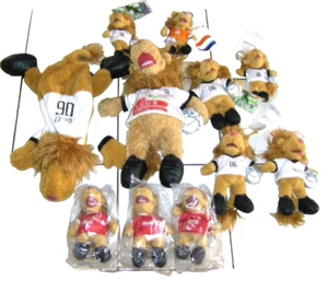 11 x GELEO-SOMMERMÄRCHEN 2006-Goleo Fußball WM 2006 Maskottchen-6 verschiedene-! - Bild 1 von 16