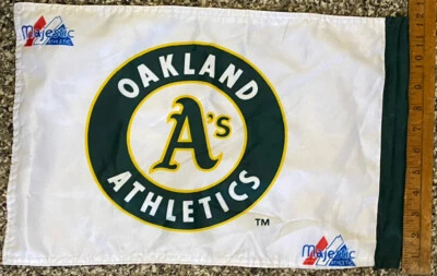 Bandeira de 2 lados Oakland MLB Baseball A's Athletics 19” X 12” verde, branca e dourada - Imagem 1 de 2