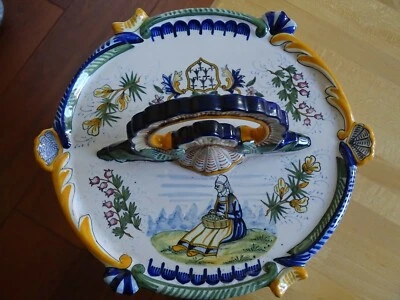 VINTAGE TRAY CAKES OR CHEESSE CERAMIC HENRIOT QUIMPER FRANCE circa 1930s' - Image 1 of 4