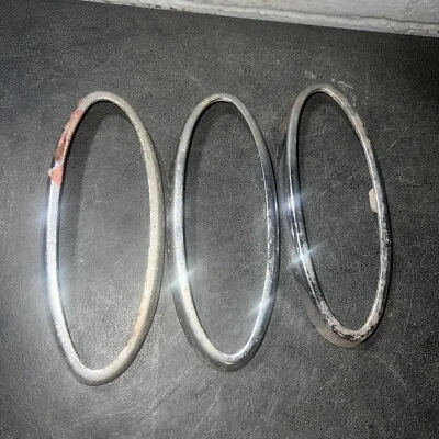 Luz trasera Ford Custom 1949-1950 bisel cromado 8A-13448-C-2 OEM CANTIDAD 3 Foto 1 de 4