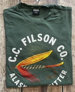 CC FILSON FLY FISHING ALASKA OUTFITTER T-SHIRT GREEN MENS MEDIUM GREAT CONDITION - Picture 1 of 8