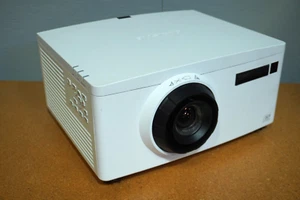 Christie DWU550-G DLP WUXGA Projector 5600 ANSI Lumens *Tested* - Picture 1 of 8