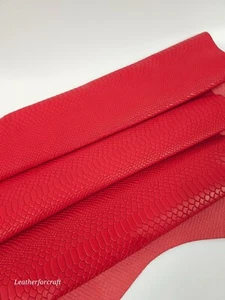 Rococco Red Anaconda Embossed Amazing Relief Snake 0Z 1988 Leather - Picture 1 of 3