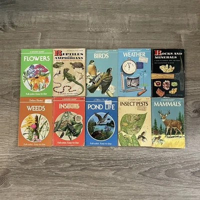 Lot of 10 Pocket Reference Books Vintage Including Golden Nature Guide Handbooks - Imagem 1 de 2