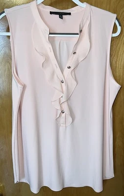 Camiseta sin mangas de punto rosa pálido White House Black Market WHBM talla XL con volantes Foto 1 de 4