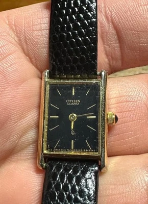 Vintage 1984 CITIZEN CQ Tank Women’s 24mm Slim Quartz Watch 6j Gold Black - image 1 of 4