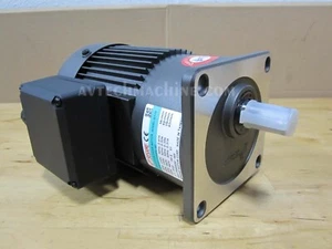 G11V100U-40 Sesame Motor Chip Auger 3 Phase 230V/460V Ratio 1:40 - Picture 1 of 2