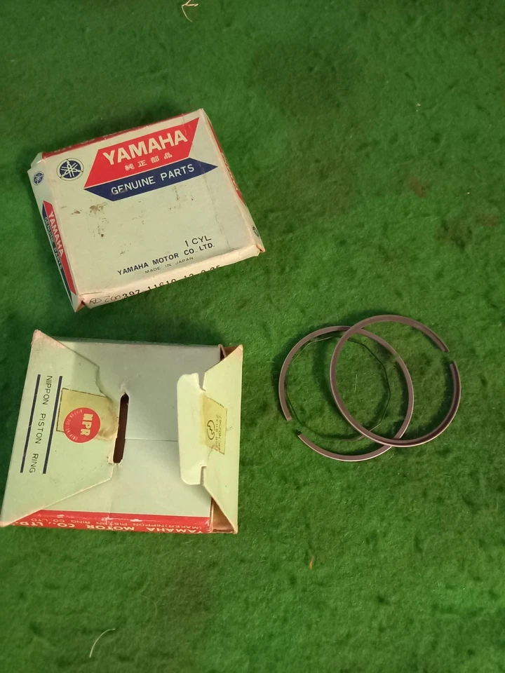 YAMAHA RD200 GEN NOS 2 PARES DE DIQUES TIPO 0,25 ANILLOS DE PISTÓN DE GRAN TAMAÑO 397-11610-12 Foto 1 de 1