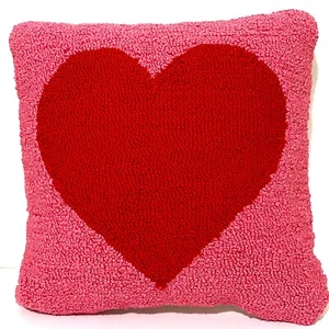 SHIRALEAH HEART PILLOW HOOK - RED PINK VALENTINE COLLECTION 2024 - Picture 1 of 6