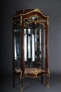 Französischer Louis XV Vitrine mit vergoldeter Bronze Napoleon III Paris Schrank - Picture 1 of 24