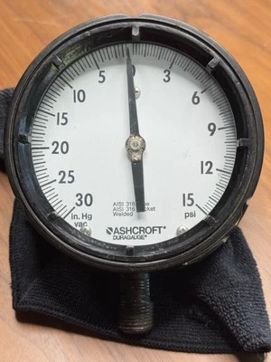 ASHCROFT DURAGAUGE  PRESSURE GAUGE  0 To 15 PSI…0 To 30 In . HG VAC..2 Direction - Image 1 of 4