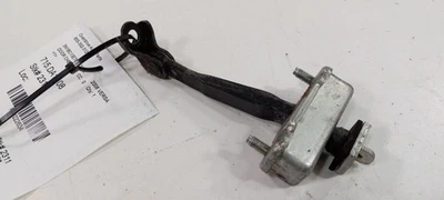 Tapón de bisagra trasera pasajero derecho Nissan Versa 2007 2008 2009 Foto 1 de 4